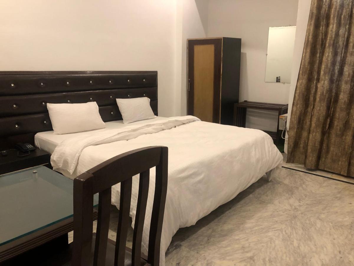 Hotel Shivanta Residency Ришикеш Экстерьер фото