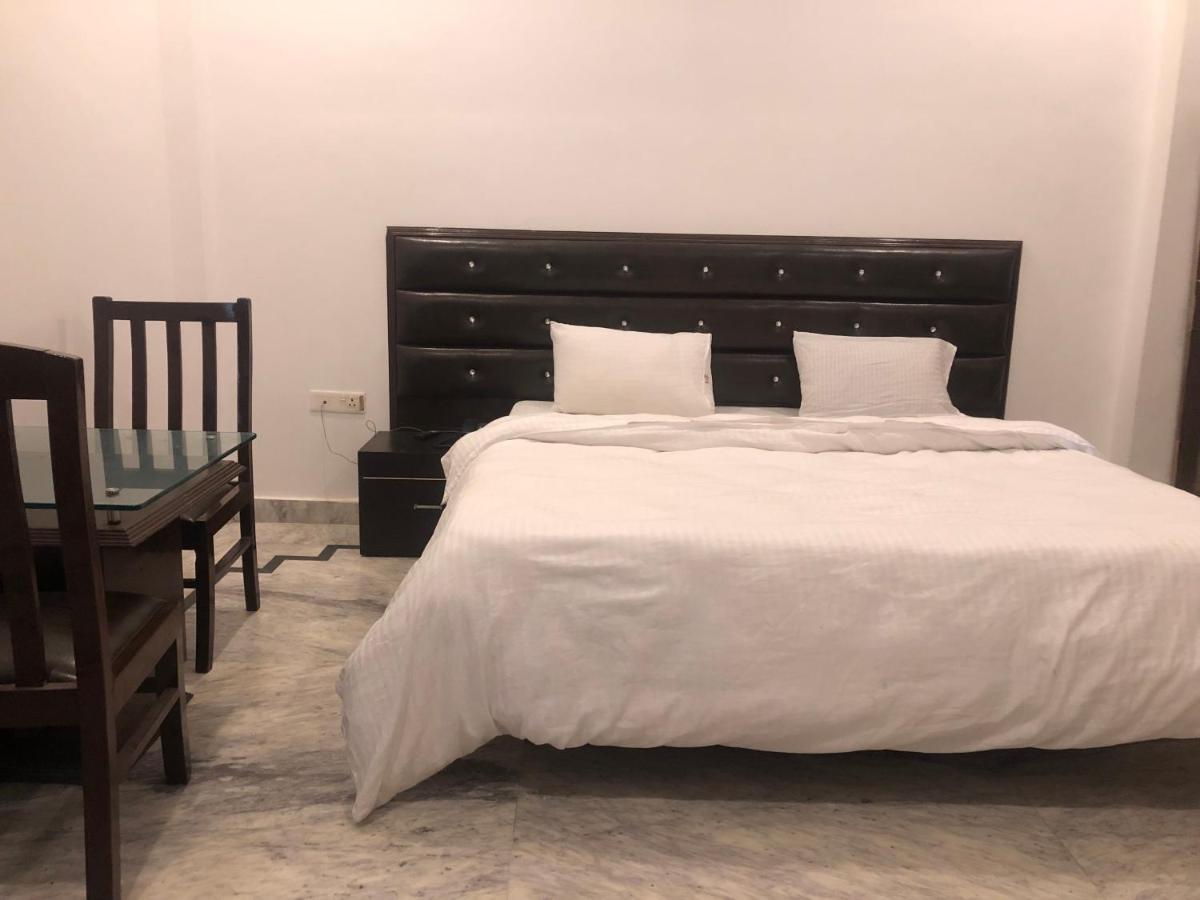 Hotel Shivanta Residency Ришикеш Экстерьер фото